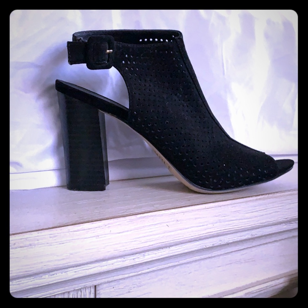 Peep toe heels